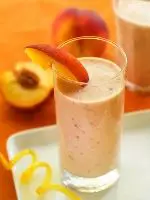 Batido de proteína con melocotón