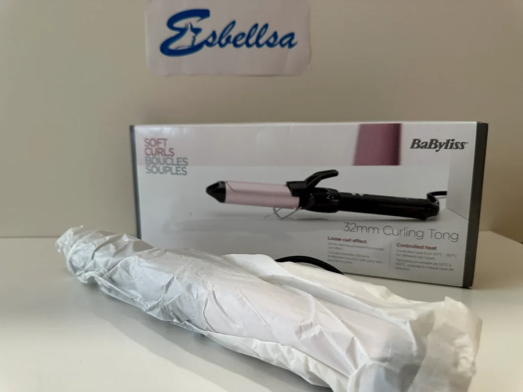 La BaByliss Soft Curls recién sacada de su caja, todavía envuelta en el papel de fábrica