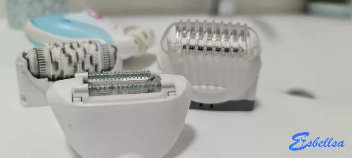 Depiladora eléctrica de pinzas con varios accesorios separados