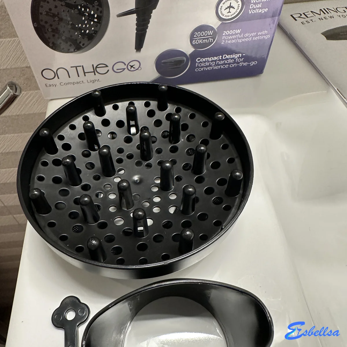 el difusor y el concentrador del kit, con la caja On The Go y sus 2.000 W
