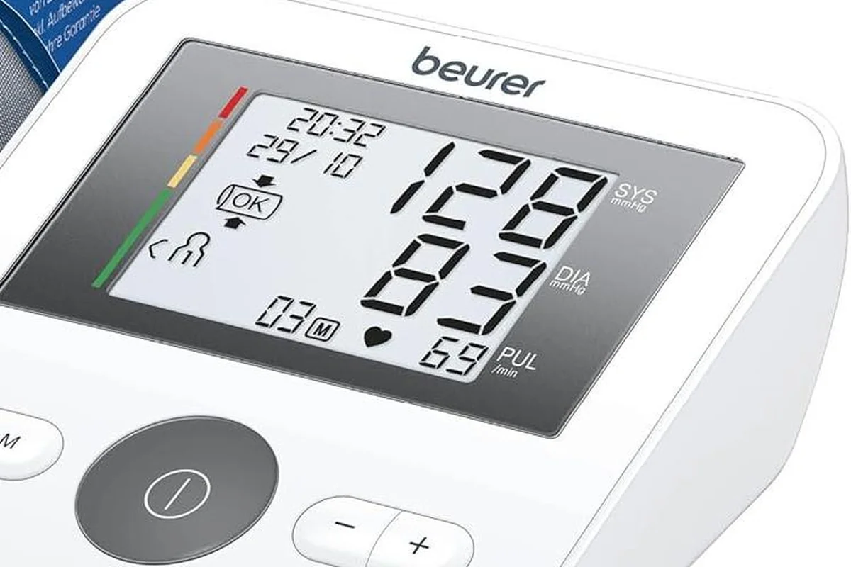 la pantalla y los botones del beurer bm27