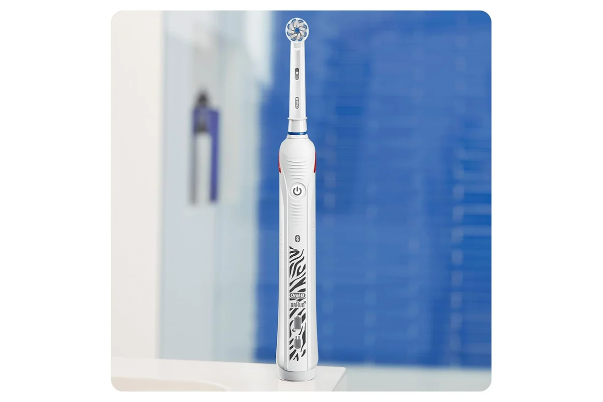 el mango del Oral-B Teen con su diseño juvenil