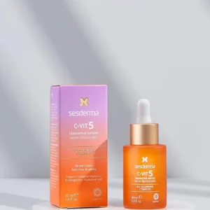 Caja y frasco de 30 ml del serum Sesderma C-Vit 5 Liposomal